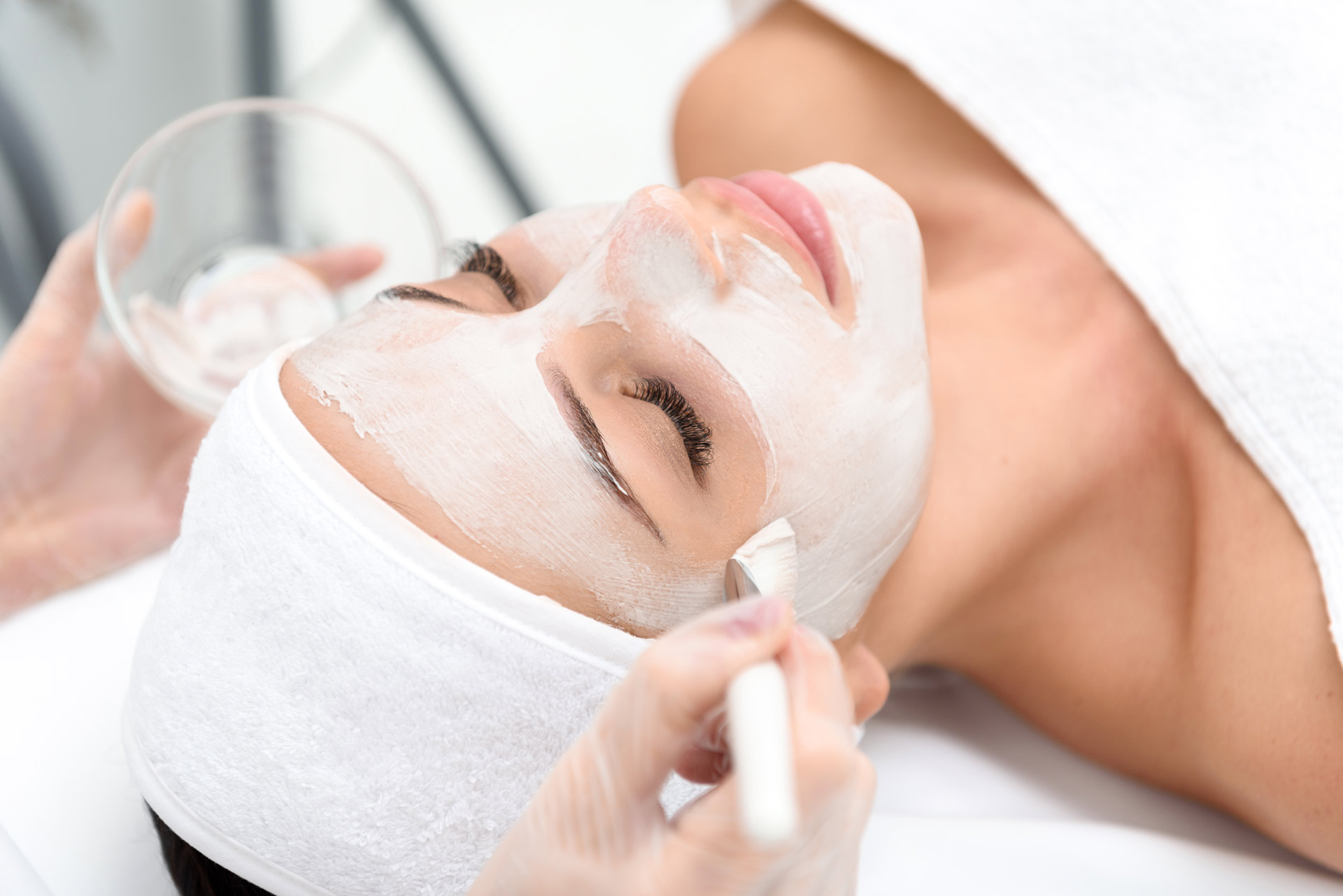 TRAITEMENTS DE BEAUTE DU VISAGE
